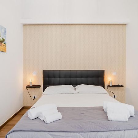 Pietramare Luxury Suites Bari Bagian luar foto
