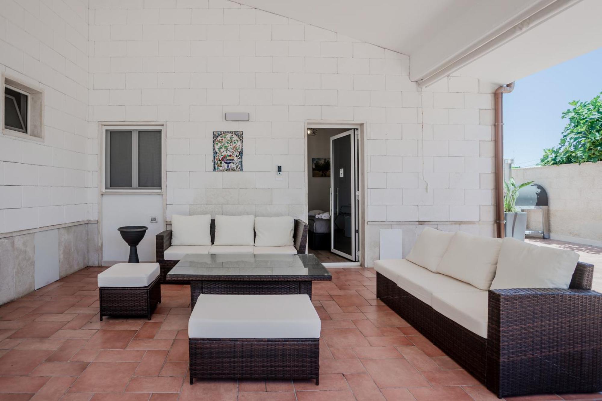 Pietramare Luxury Suites Bari Bagian luar foto