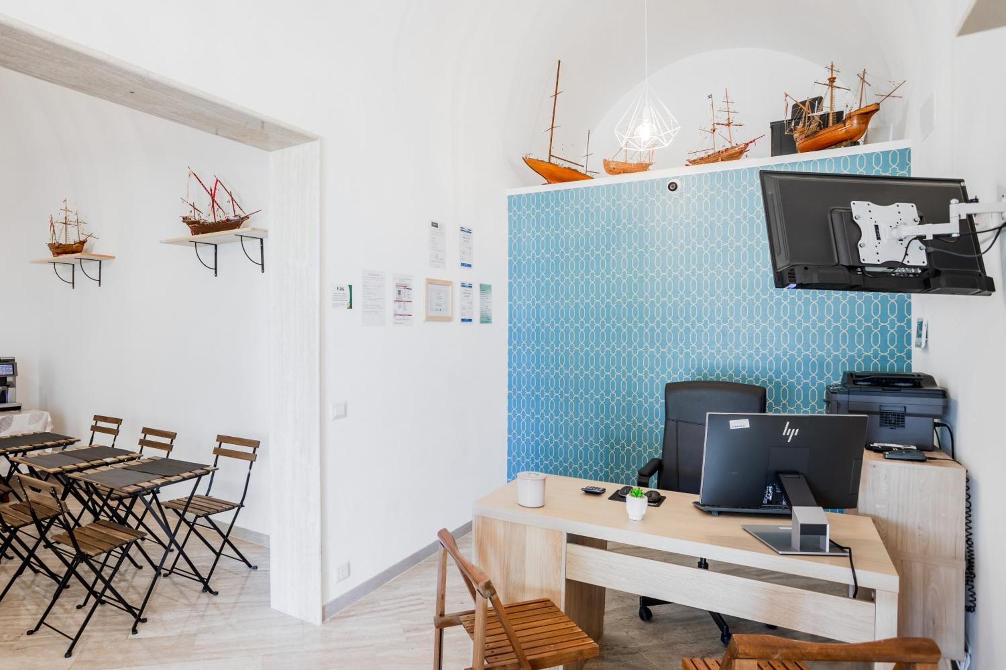 Pietramare Luxury Suites Bari Bagian luar foto