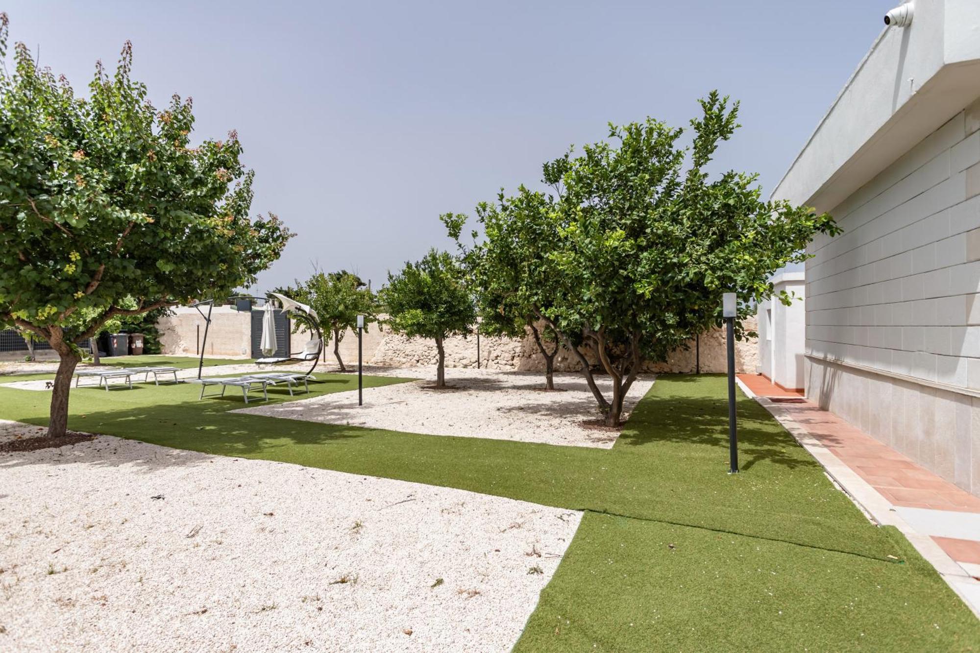 Pietramare Luxury Suites Bari Bagian luar foto