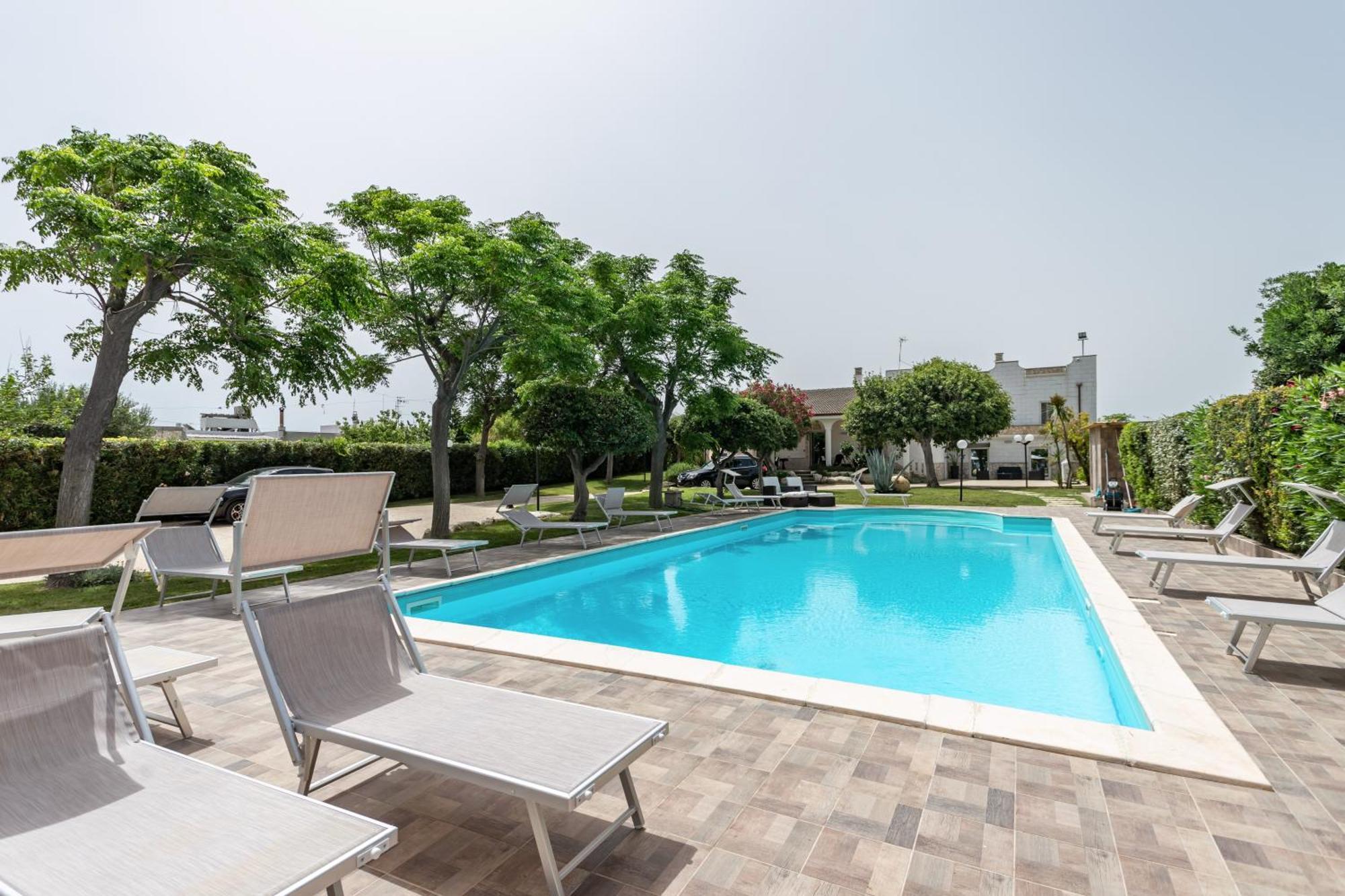 Pietramare Luxury Suites Bari Bagian luar foto