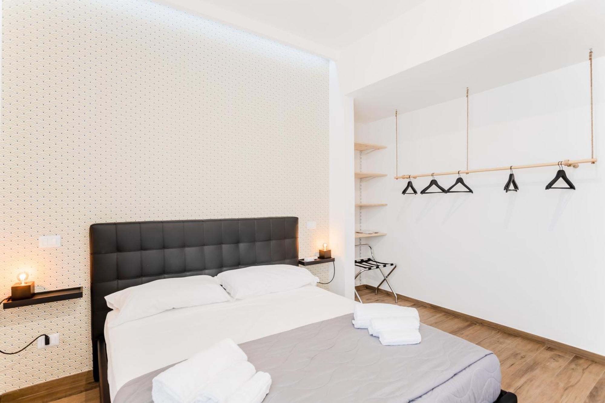 Pietramare Luxury Suites Bari Bagian luar foto